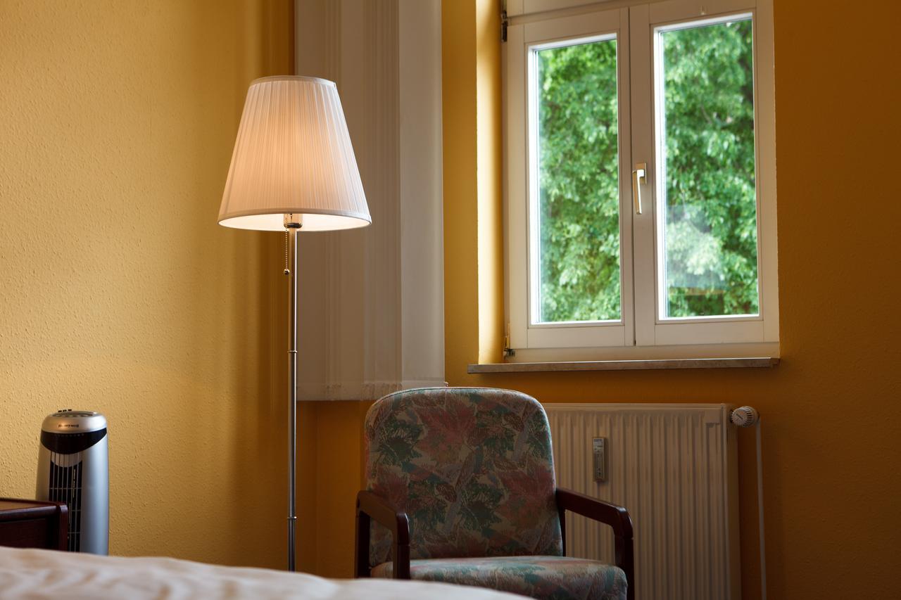 Landhotel Zum Pottkuchen Kalbe エクステリア 写真