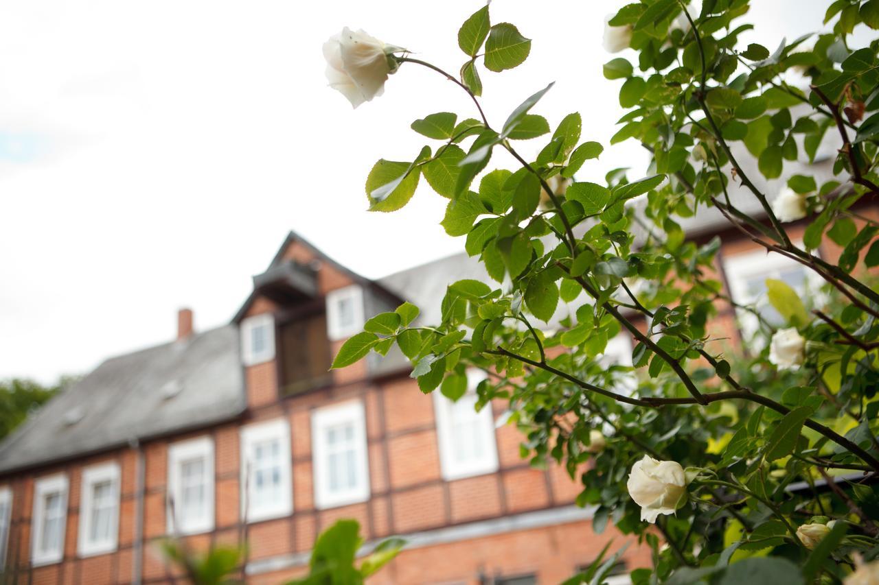 Landhotel Zum Pottkuchen Kalbe エクステリア 写真